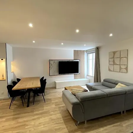 Madonna Elegance, Proche Sanctuaire, 95m2 * Λούρδη